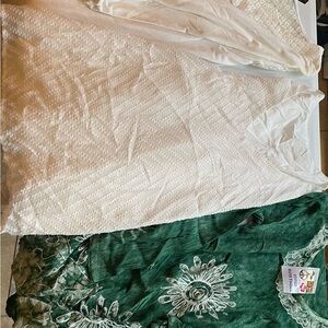 Women’s top bundle